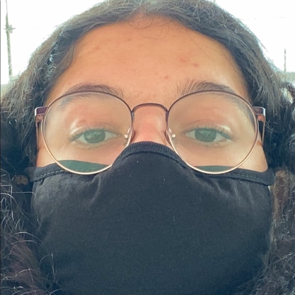 Meet your Posher, Bianca - Picture 1 of 1